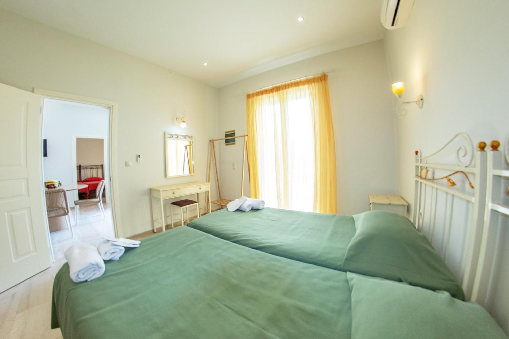Taxi Driver Apartments Παλαιοκαστρίτσα Εξωτερικό φωτογραφία