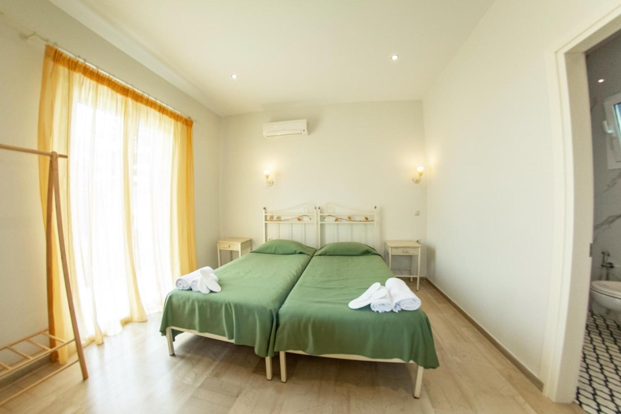 Taxi Driver Apartments Παλαιοκαστρίτσα Εξωτερικό φωτογραφία